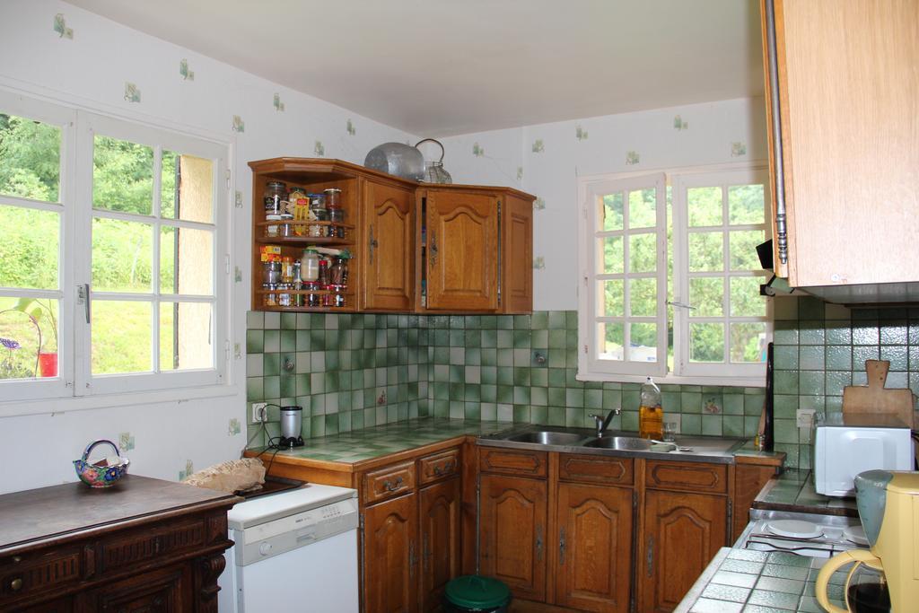Holiday Home Maison De La Litiere Pugny-Chatenod Kamer foto